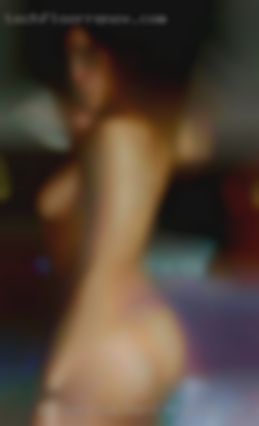 Bi curious want Dresden, TN swingers to explore.