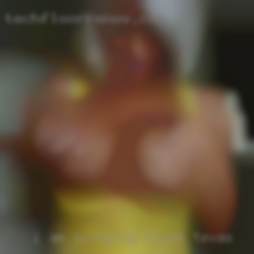 I am very private , clean and swinging clubs Texas discreet.